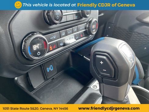 Used 2023 Ford Bronco Wildtrak image 18