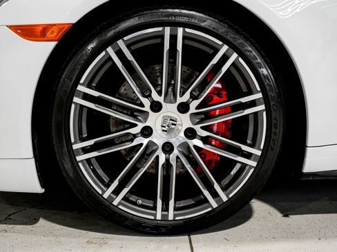 Used 2016 Porsche 911 Carrera 4S image 46