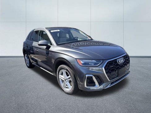 Used 2023 Audi Q5 e Premium Plus w/ Premium Plus Package AWD/4WD image 3