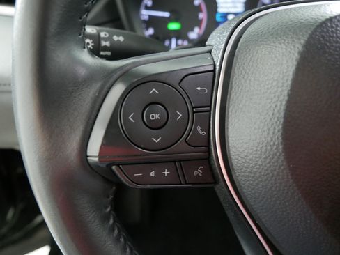 Used 2024 Toyota Corolla Cross AWD Hybrid image 27
