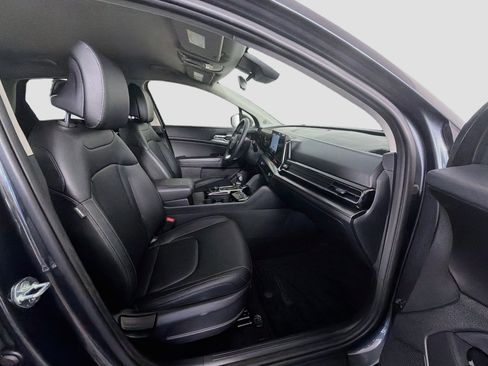 Used 2024 Kia Sportage EX FWD image 30