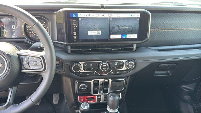 Used 2026 Jeep Gladiator Mojave w/ Safety Group AWD/4WD image 21