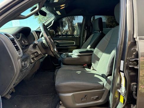 Used 2019 RAM 2500 Big Horn image 10