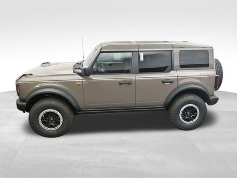 New 2026 Ford Bronco Badlands AWD/4WD image 16