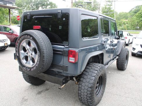 Used 2018 Jeep Wrangler Unlimited Sport S AWD/4WD image 8