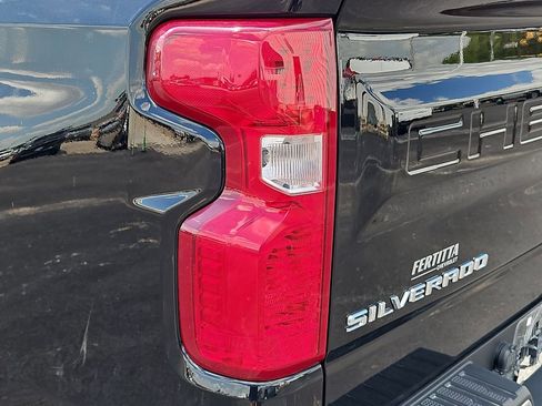 Used 2025 Chevrolet Silverado 1500 LT w/ Texas Edition Plus RWD image 17