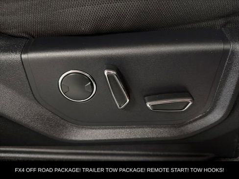 Used 2015 Ford F150 XLT w/ Equipment Group 302A Luxury AWD/4WD image 29