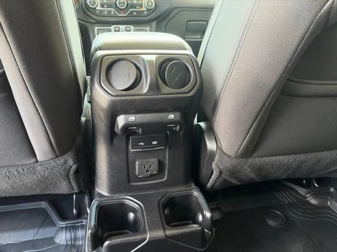 Used 2019 Jeep Wrangler Unlimited Sahara AWD/4WD image 15