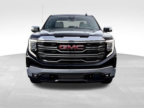 Used 2025 GMC Sierra 1500 SLT image 9