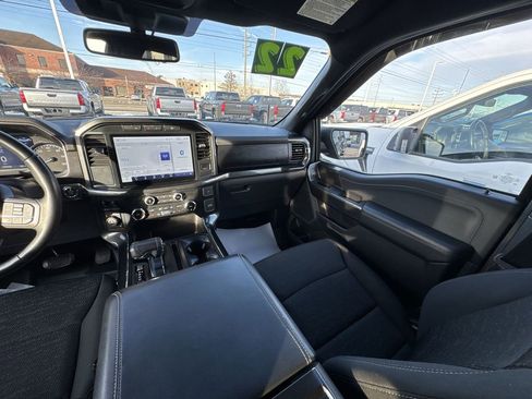 Used 2022 Ford F150 XLT w/ Equipment Group 302A High image 11