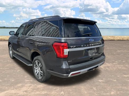 Used 2022 Ford Expedition XLT AWD/4WD image 7