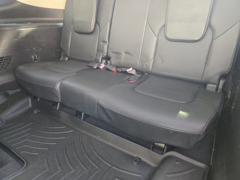 Used 2019 Nissan Armada SL w/ Premium Package image 33