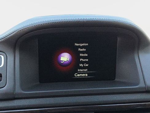 Used 2016 Volvo XC70 T5 Premier w/ Proximity Package image 27