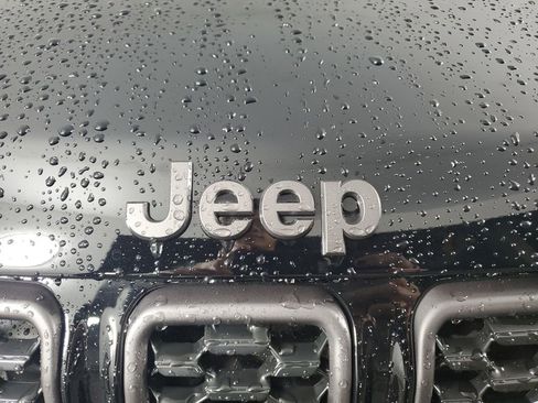 New 2026 Jeep Compass Latitude AWD/4WD image 10