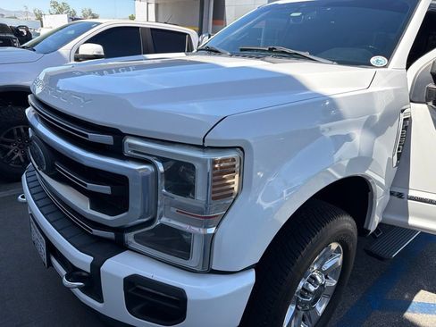 Used 2021 Ford F250 Platinum w/ FX4 Off-Road Package AWD/4WD image 3