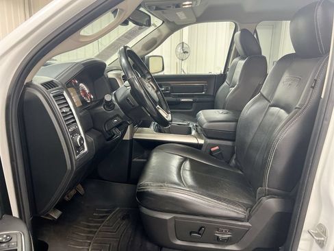 Used 2018 RAM 1500 Laramie w/ Convenience Group RWD image 20