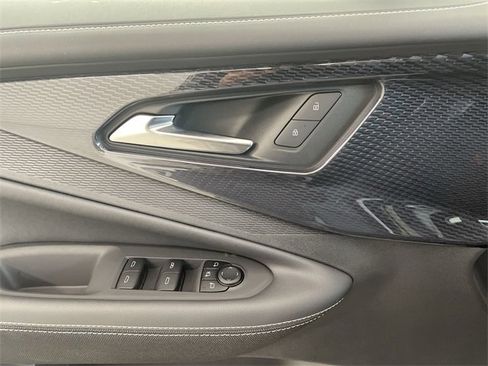 New 2025 Chevrolet Blazer EV LT image 24