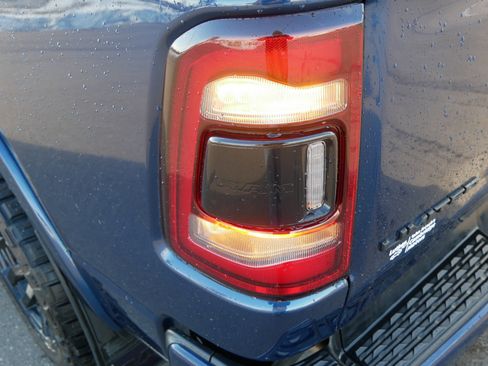 Certified 2022 RAM 1500 Limited image 17