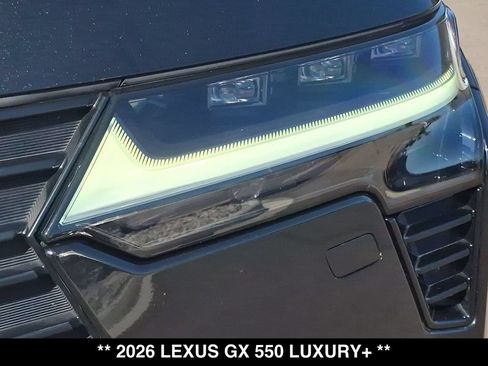Used 2026 Lexus GX 550 w/ Accessory Package (2T) AWD/4WD image 17
