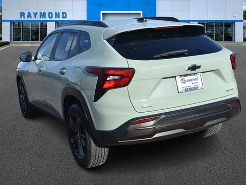 Certified 2025 Chevrolet Trax ACTIV w/ Driver Confidence Package image 5