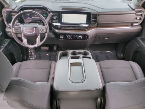 Used 2024 GMC Sierra 1500 SLE image 10