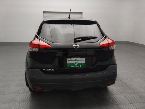 Used 2020 Nissan Kicks S FWD image 6