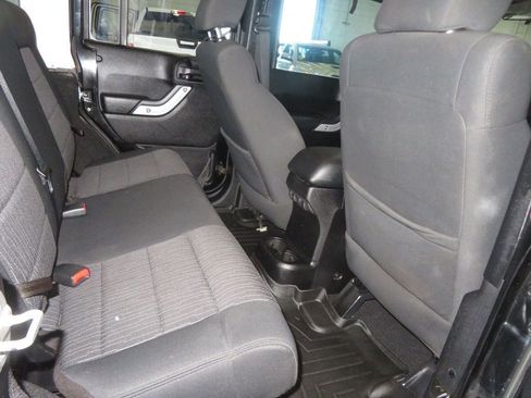 Used 2012 Jeep Wrangler Unlimited Sahara w/ Mopar Chrome Edition Group image 30