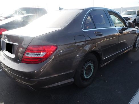 Used 2013 Mercedes-Benz C 250 Sedan image 3