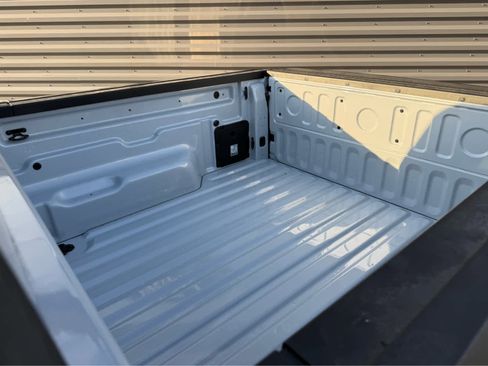 New 2025 Ford Maverick XLT w/ XLT Luxury Package image 5