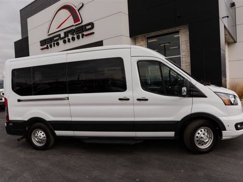 Used 2024 Ford Transit 350 XLT image 5