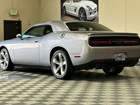 Used 2015 Dodge Challenger R/T w/ Quick Order Package 28B R/T RWD image 6