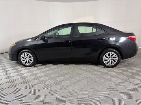 Used 2019 Toyota Corolla LE FWD image 4