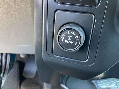 Used 2022 Ford F150 XL w/ Equipment Group 101A High RWD image 27