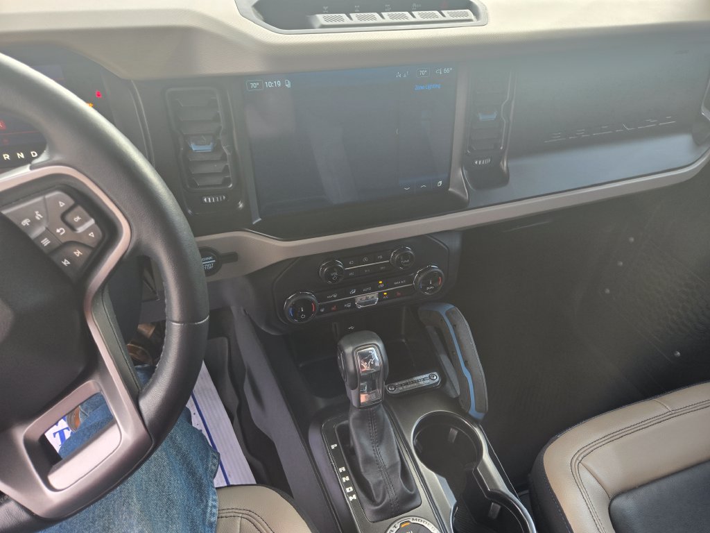 Used 2022 Ford Bronco Wildtrak AWD/4WD image 9