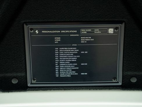 Used 2019 Ferrari Portofino RWD image 60