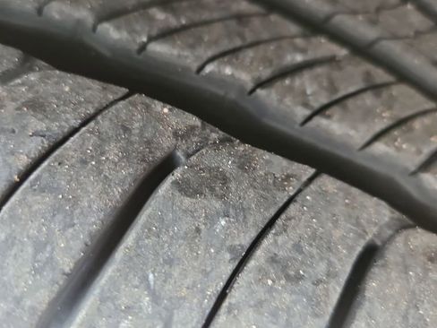 Used 2021 Polestar Polestar 2 w/ Performance Package image 28