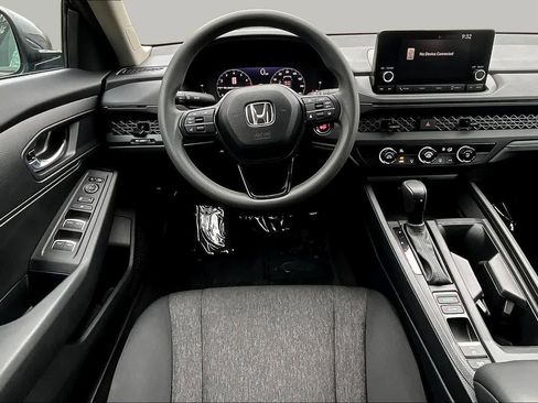 Used 2025 Honda Accord LX image 8