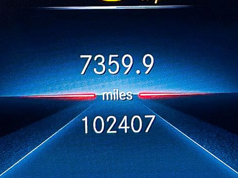 Used 2020 Mercedes-Benz GLE 350 4MATIC image 32