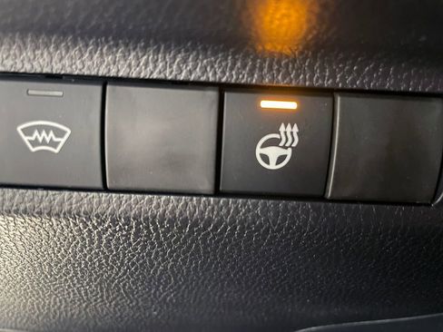 Used 2025 Toyota RAV4 XLE Premium w/ Weather Package AWD/4WD image 28