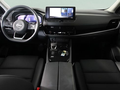 Used 2024 Nissan Rogue SL FWD image 15