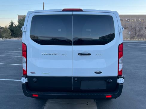 Used 2024 Ford Transit 350 XLT image 4