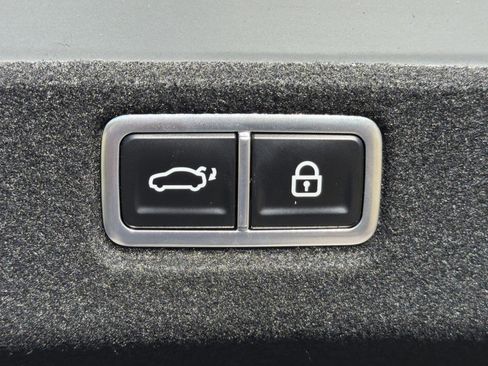 Used 2024 Hyundai Sonata Limited FWD image 12
