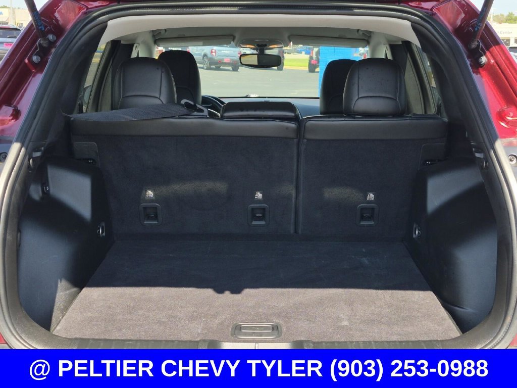 Used 2019 Jeep Cherokee Trailhawk w/ Cold Weather Group AWD/4WD image 8