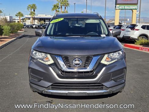 Used 2017 Nissan Rogue SV w/ SV Premium Package image 8
