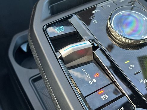 Used 2024 BMW iX xDrive50 image 22