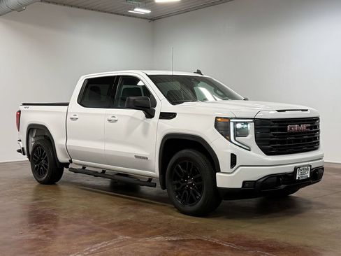 Used 2022 GMC Sierra 1500 Elevation AWD/4WD image 22