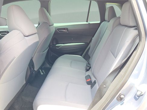 Used 2024 Toyota Corolla Cross AWD Hybrid image 11