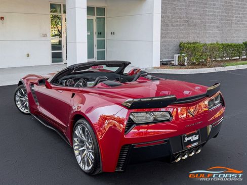 Used 2015 Chevrolet Corvette Z06 w/ 3LZ Preferred Equipment Group image 52