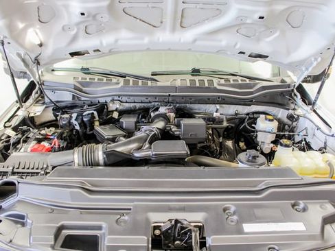 Used 2020 Ford F250 XL w/ Power Equipment Group AWD/4WD image 27