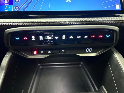 New 2026 Jeep Cherokee Overland AWD/4WD image 17